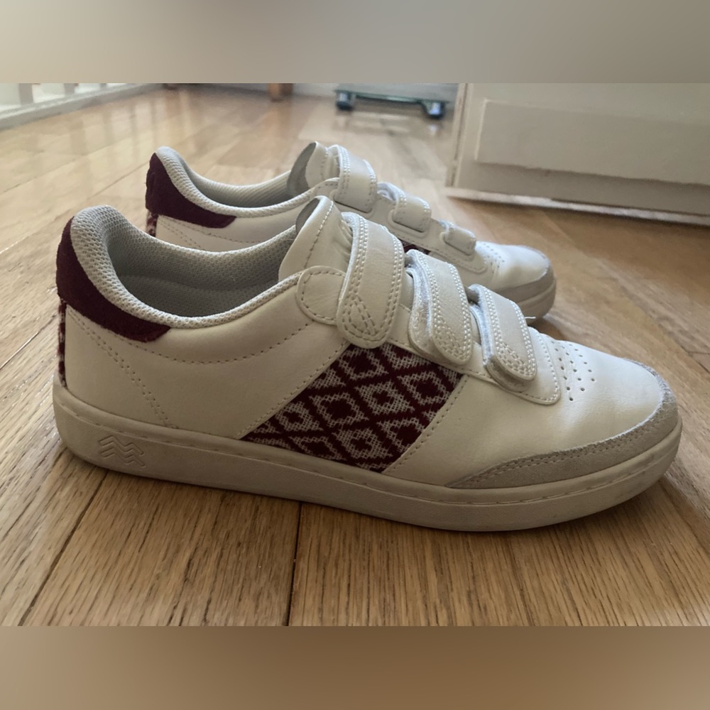 Beige and burgundy eco friendly Velcro scratch sneakers